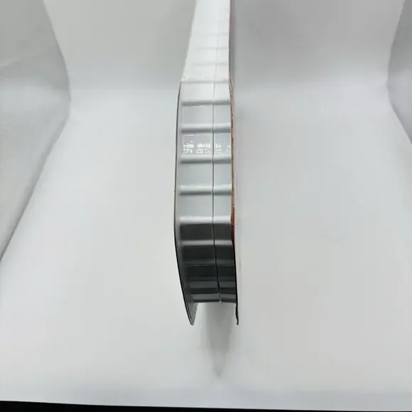 2025 CRAYOLA Limited Edition Retired Colors Art Set New Sealed 60 Pieces Angie - Picture 11 of 12